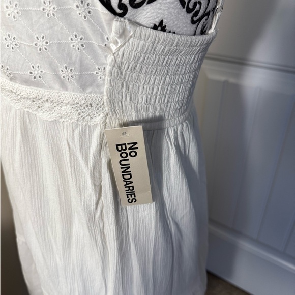 No Boundaries White Eyelet Dress NWT - Picture 6 of 8